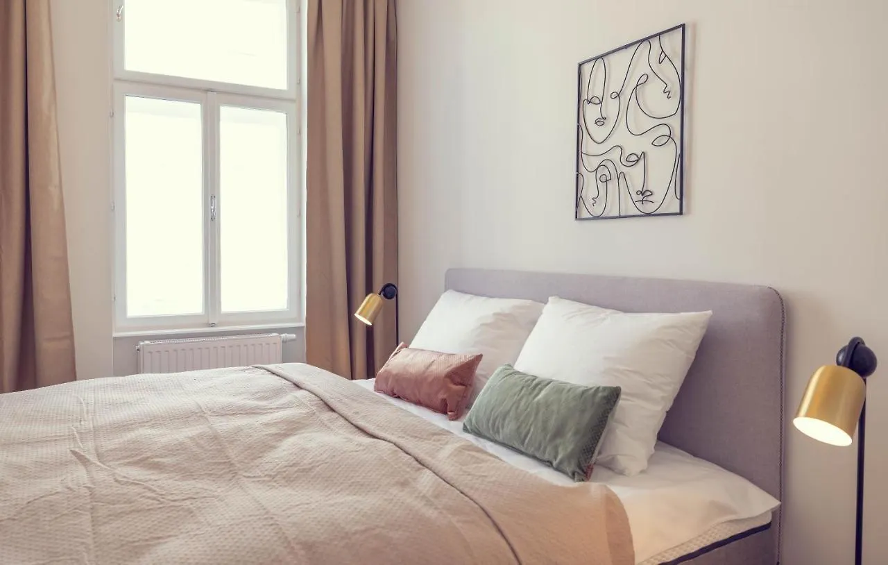 The 77 Erna Apartment Vienna