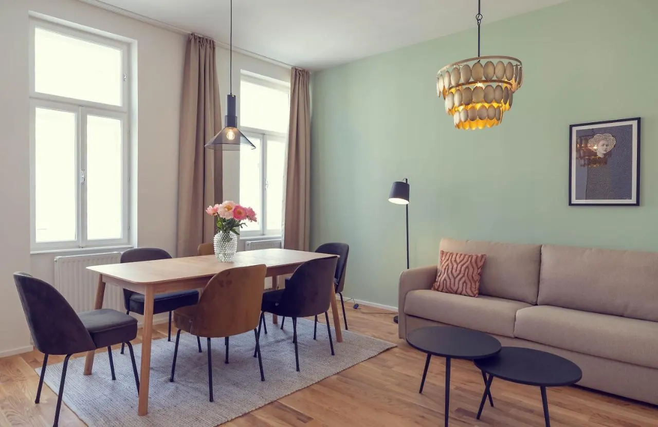 The 77 Erna Apartment Vienna