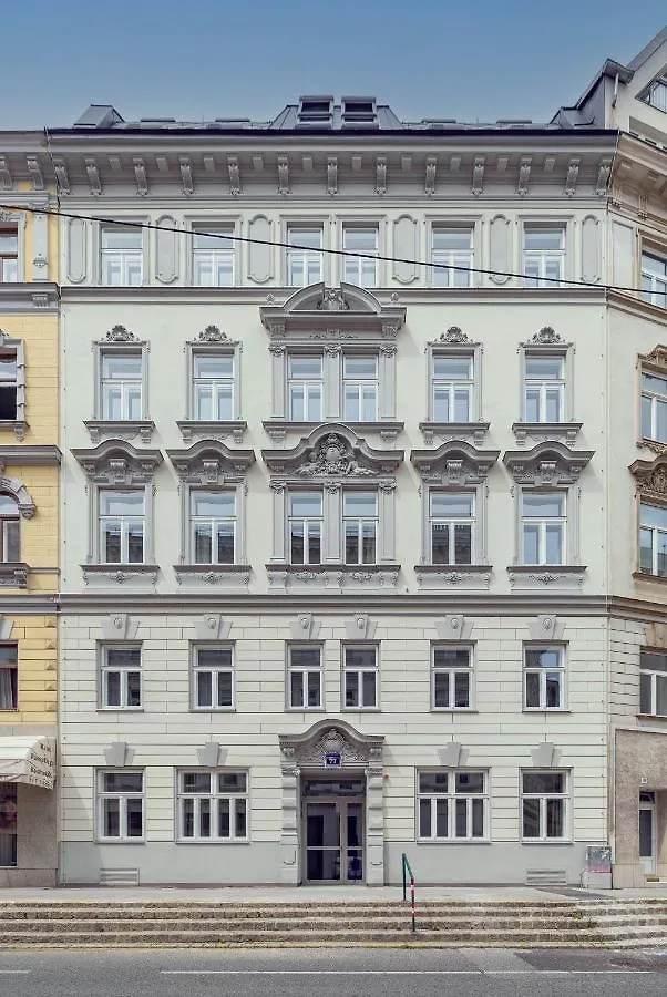 The 77 Erna Apartment Vienna